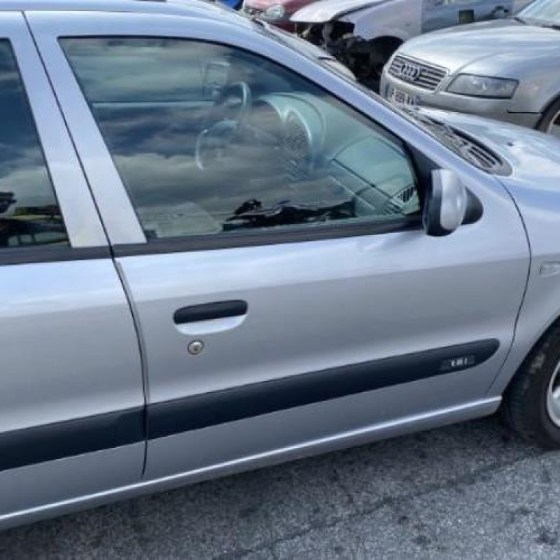 Bouton de warning CITROEN XSARA Photo n°19