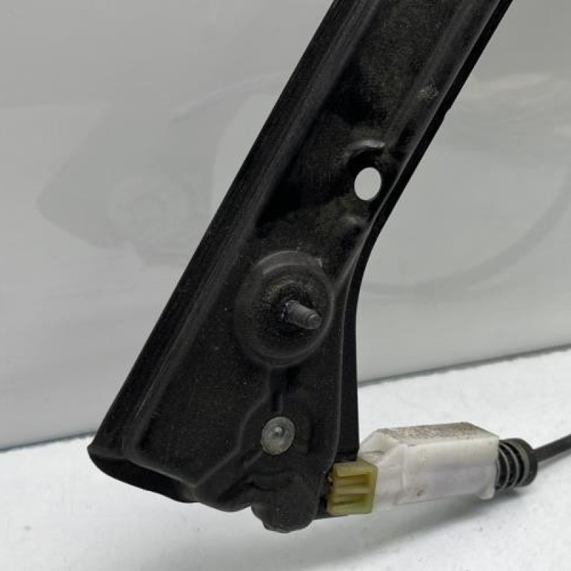 Leve vitre electrique avant droit BMW SERIE 1 F21 Photo n°2