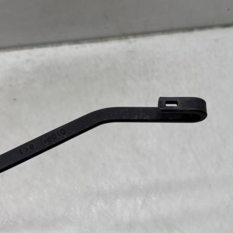 Bras essuie glace avant droit CHEVROLET CAPTIVA Photo n°4