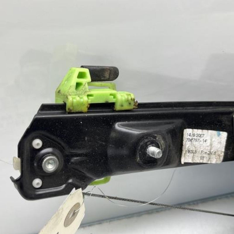 Leve vitre electrique arriere gauche BMW SERIE 1 E87 Photo n°2
