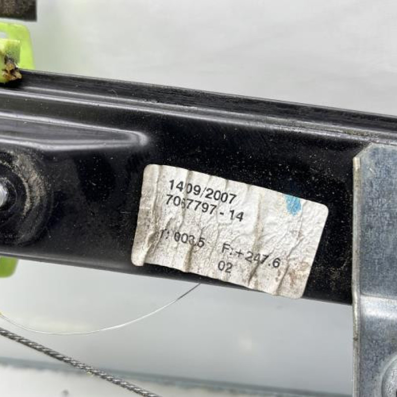 Leve vitre electrique arriere gauche BMW SERIE 1 E87 Photo n°6