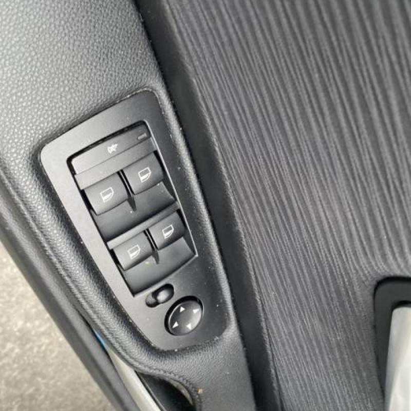 Leve vitre electrique arriere gauche BMW SERIE 1 E87 Photo n°18