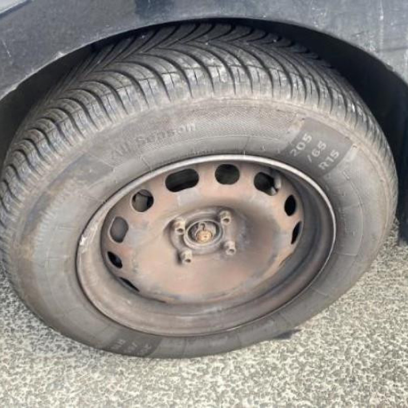 Ressort de suspension arriere droit CITROEN BERLINGO 2 Photo n°3