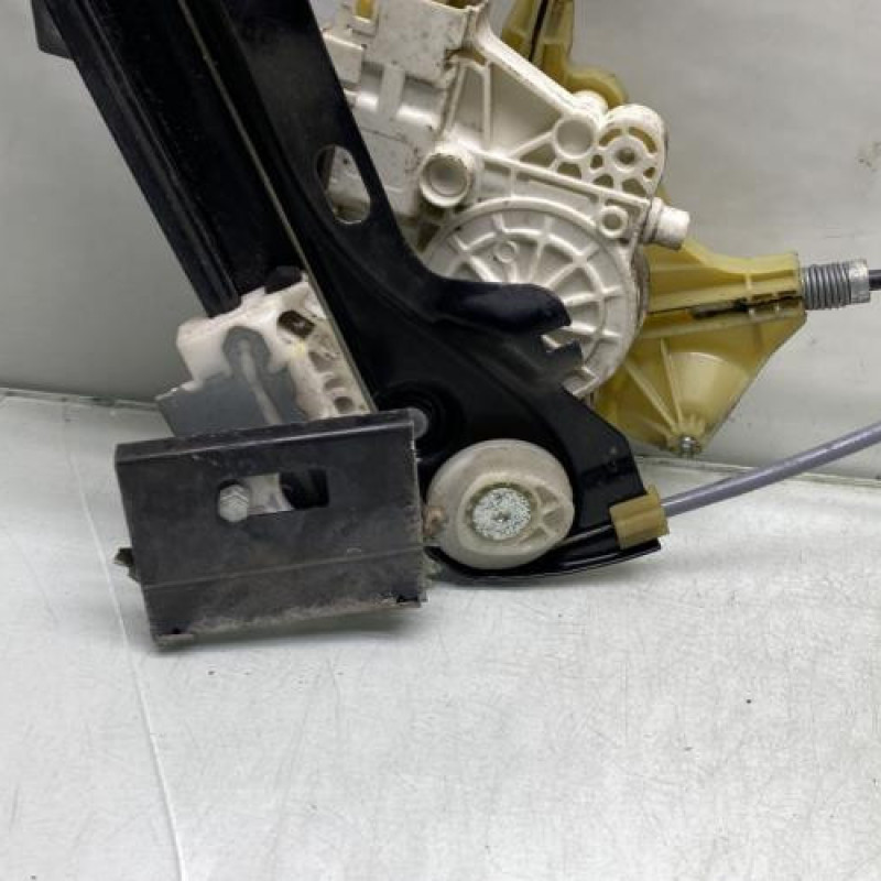 Leve vitre electrique avant droit BMW SERIE 3 E92 Photo n°5