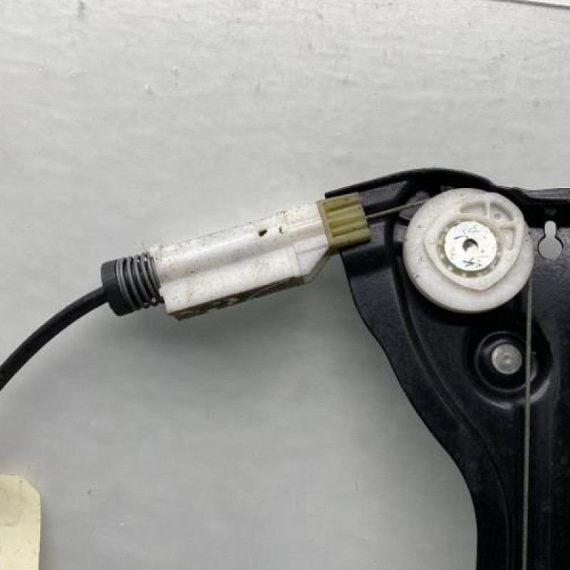 Leve vitre electrique avant gauche BMW SERIE 3 E92 Photo n°3