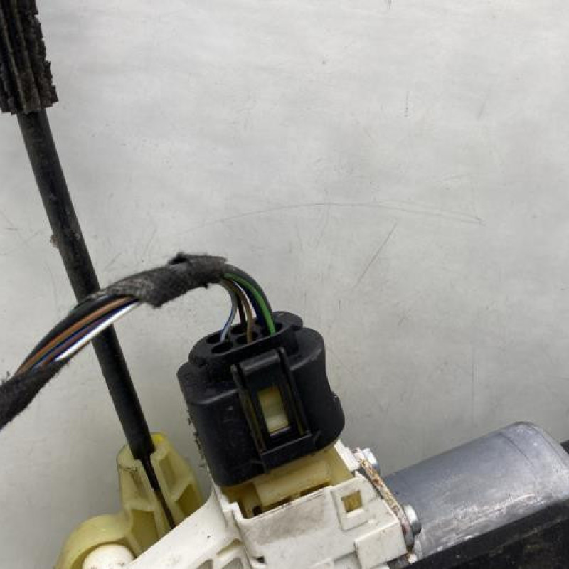Leve vitre electrique avant gauche BMW SERIE 3 E92 Photo n°7