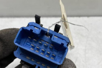 Interrupteur de leve vitre avant gauche RENAULT TRAFIC 2
