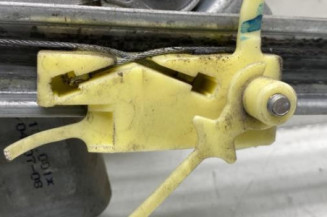 Leve vitre electrique avant gauche RENAULT TRAFIC 2