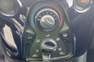 PEUGEOT 108 1.0 VTI - 12V