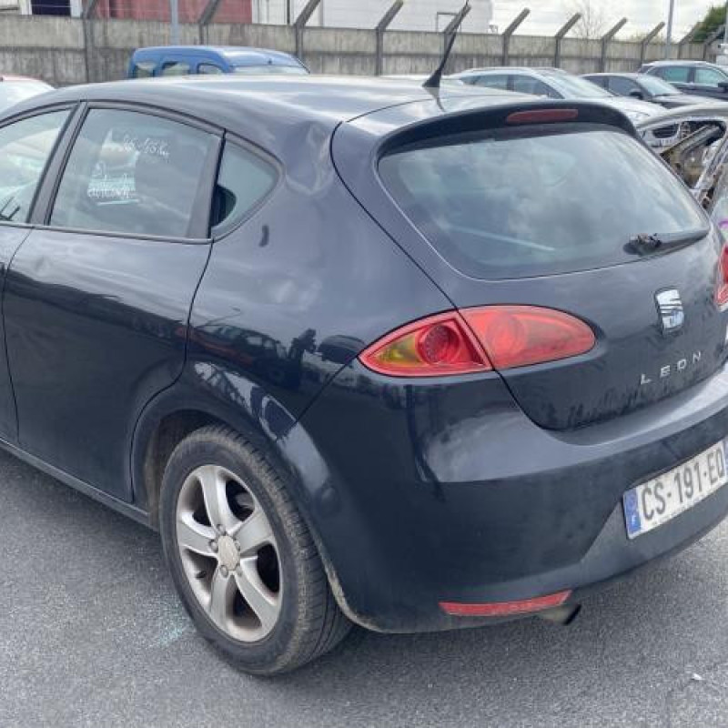 Custode avant gauche SEAT LEON 2 Photo n°4