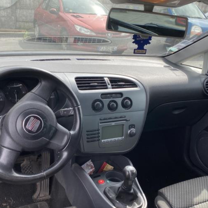 Custode avant gauche SEAT LEON 2 Photo n°14