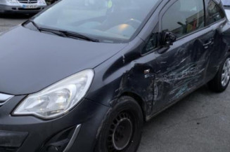 Ceinture avant gauche OPEL CORSA D Photo n°1