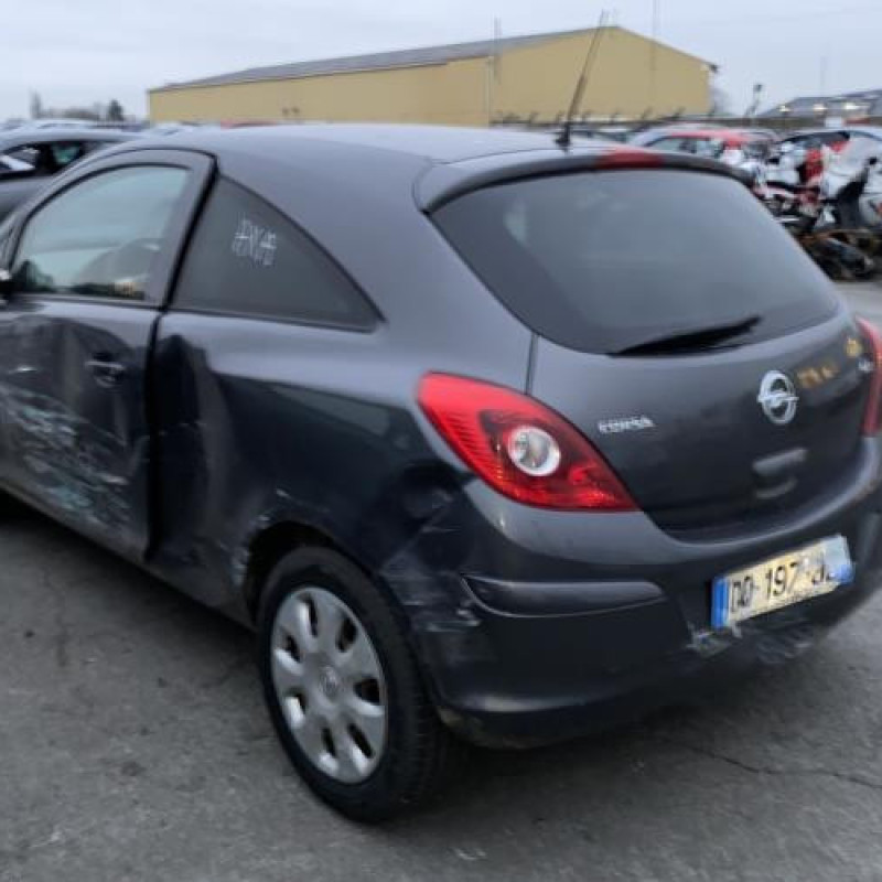 Ceinture avant gauche OPEL CORSA D Photo n°4