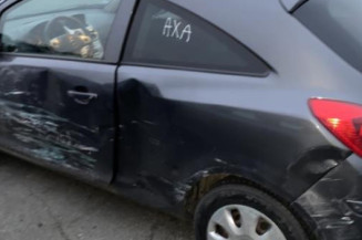 Ceinture avant gauche OPEL CORSA D