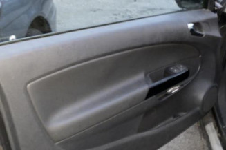 Ceinture avant gauche OPEL CORSA D