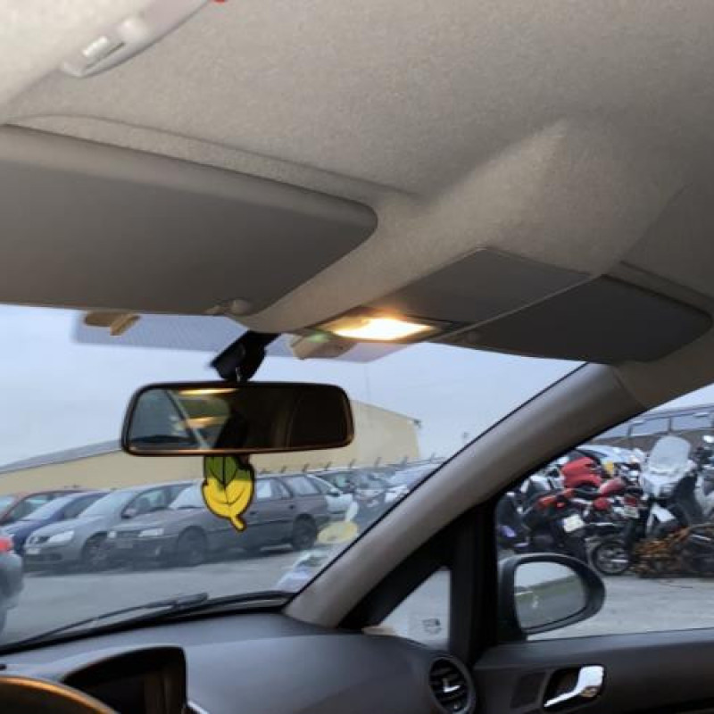 Ceinture avant gauche OPEL CORSA D Photo n°14