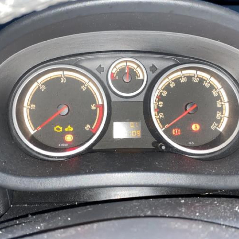 Ceinture avant gauche OPEL CORSA D Photo n°19
