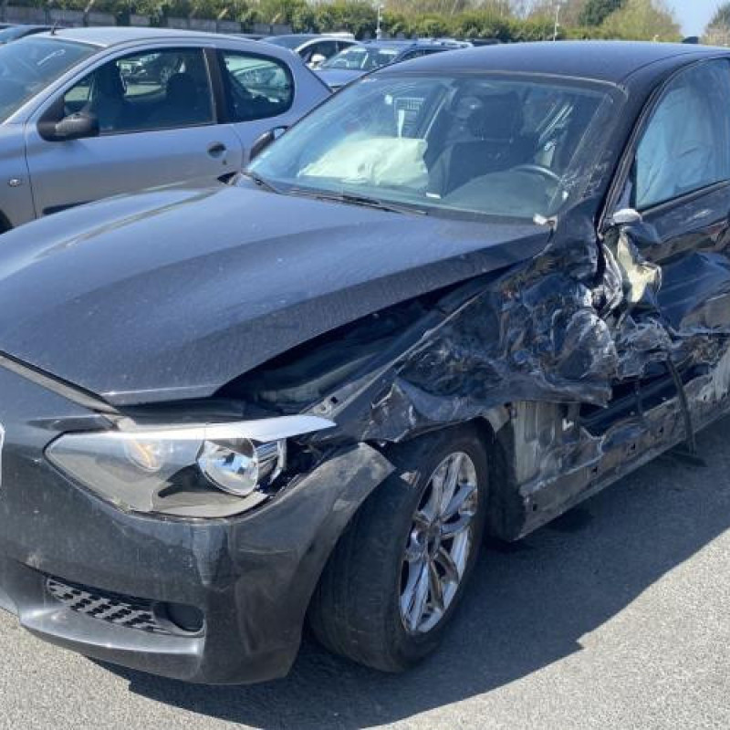 Vitre arriere droit BMW SERIE 1 F20 Photo n°11