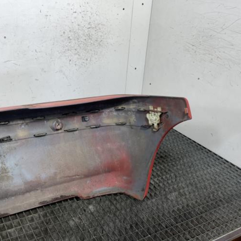Pare choc arriere PEUGEOT 106 Photo n°4