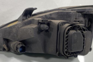 Optique avant principal droit (feux)(phare) FORD FOCUS 1