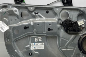 Leve vitre electrique avant gauche VOLKSWAGEN POLO 4 Photo n°1