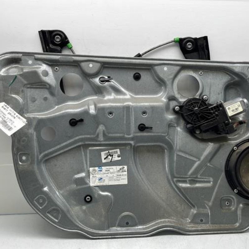 Leve vitre electrique avant gauche VOLKSWAGEN POLO 4 Photo n°1