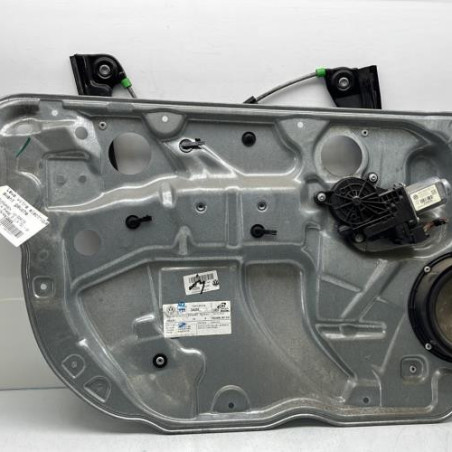 Leve vitre electrique avant gauche VOLKSWAGEN POLO 4 Photo n°1