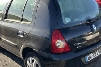 Porte avant droit RENAULT CLIO 2 CAMPUS