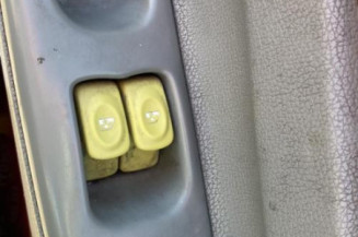 Porte avant droit RENAULT TWINGO 1
