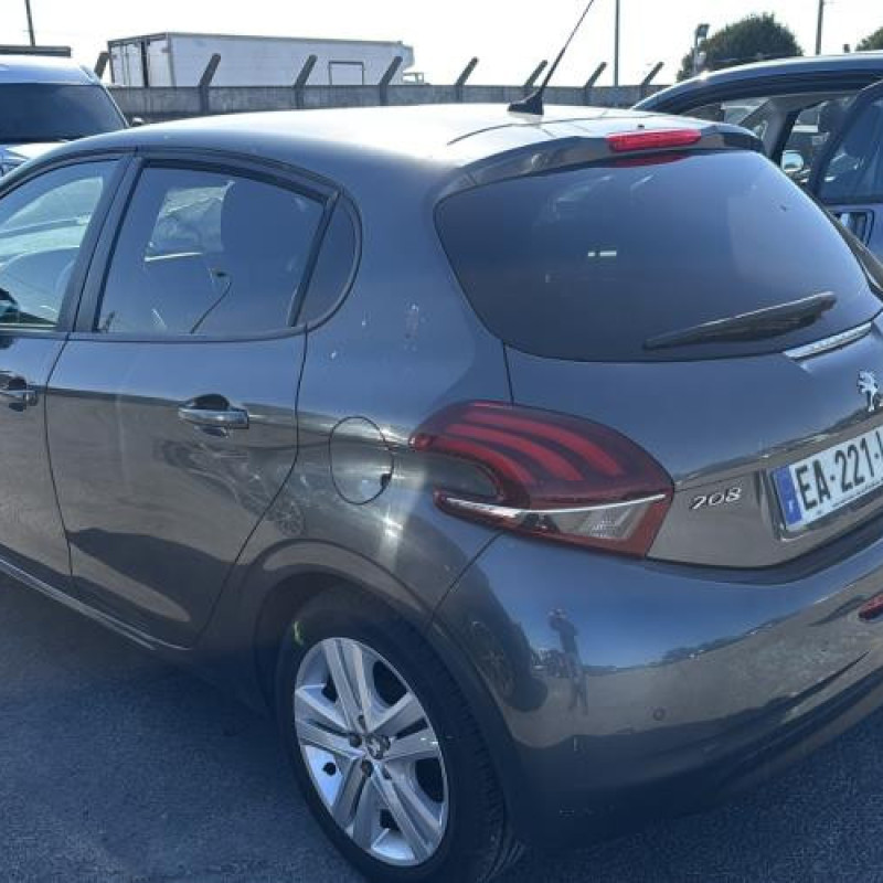 Custode avant gauche (porte) PEUGEOT 208 1 Photo n°4
