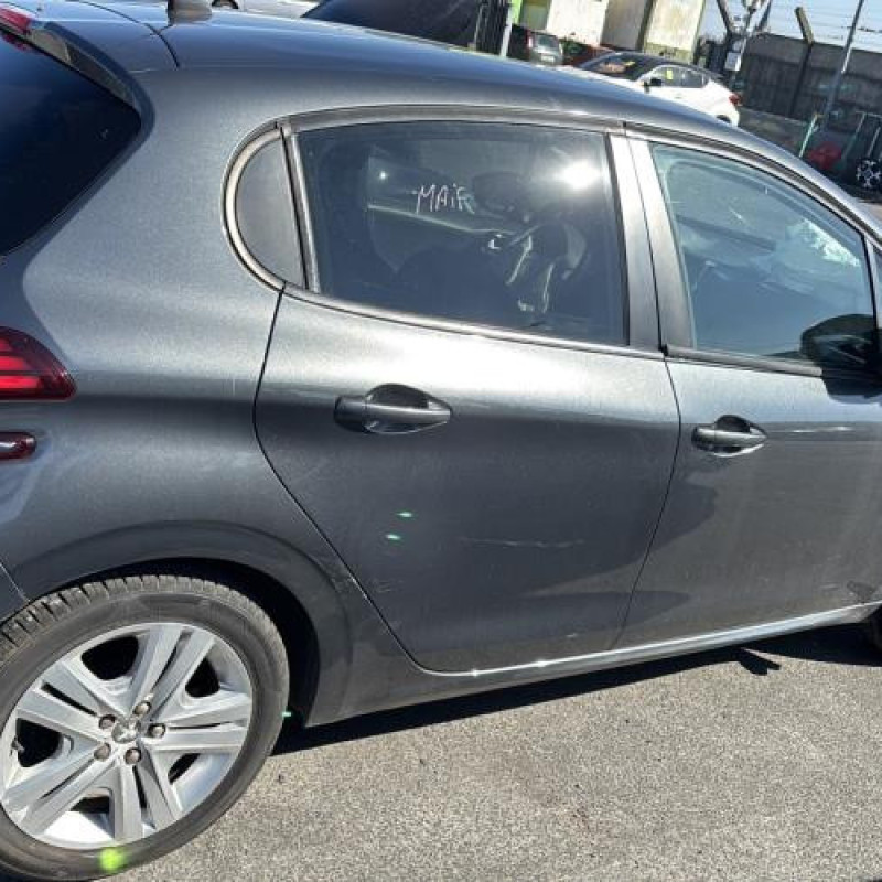 Custode avant gauche (porte) PEUGEOT 208 1 Photo n°6