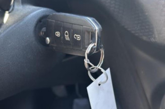 Custode avant gauche (porte) PEUGEOT 208 1