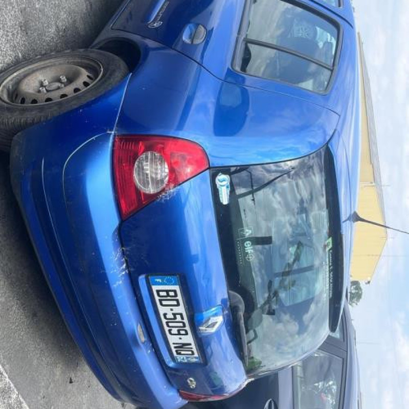 Feu arriere principal droit (feux) RENAULT CLIO 2 Photo n°7