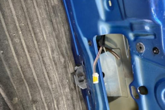 Malle/Hayon arriere RENAULT CLIO 2