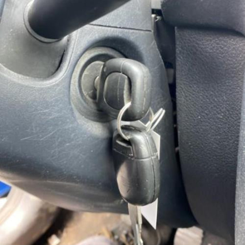Ceinture avant droit RENAULT CLIO 2 Photo n°13
