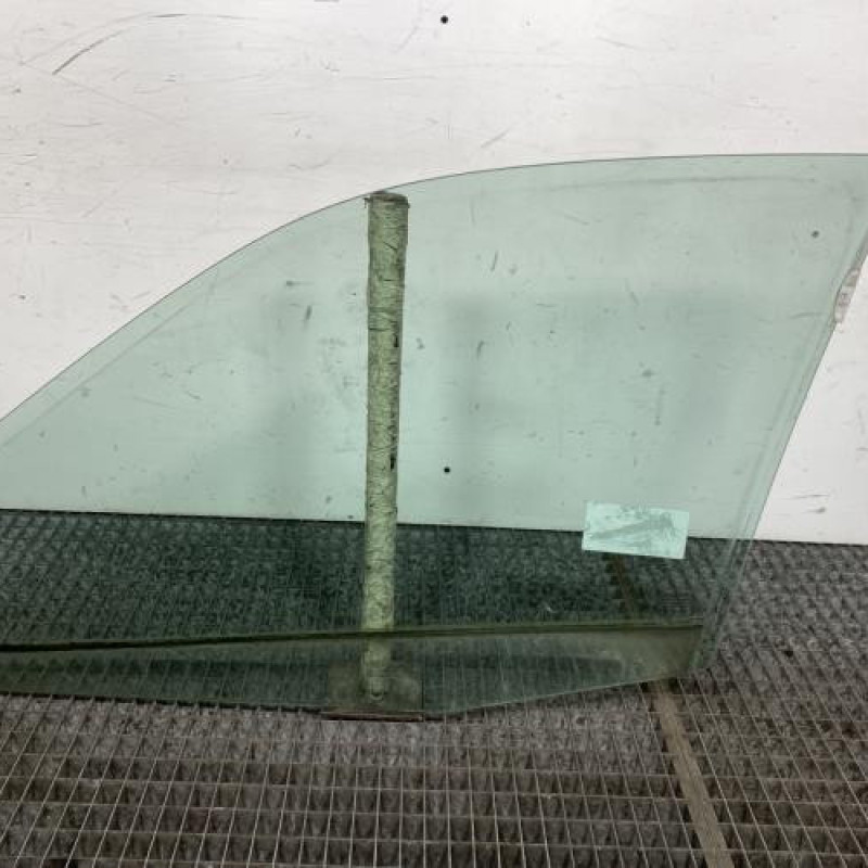 Vitre avant droit RENAULT CLIO 2 Photo n°5