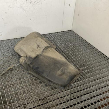 Pare boue arriere gauche RENAULT CLIO 2