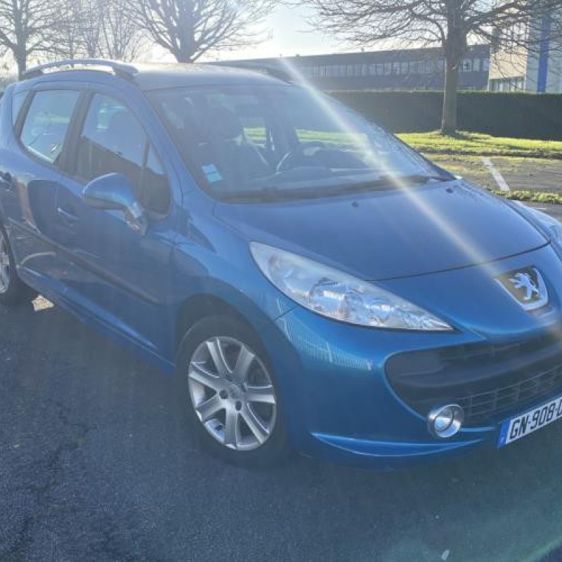 Pare choc arriere PEUGEOT 207 Photo n°8