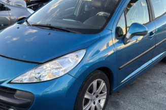 Pare choc arriere PEUGEOT 207