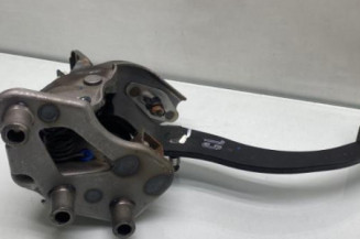 Pedale d'embrayage NISSAN JUKE 1