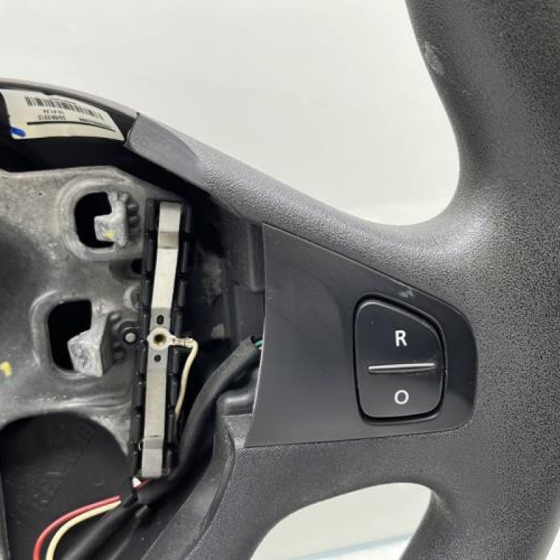 Volant RENAULT CAPTUR 1 Photo n°5