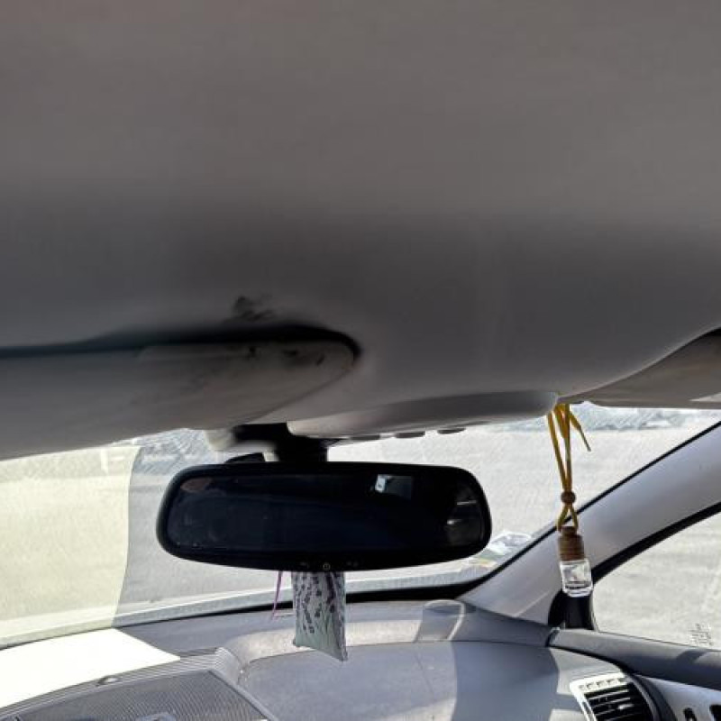 Custode avant gauche (porte) PEUGEOT 407 Photo n°17