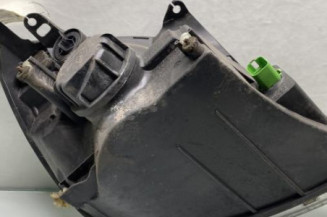 Optique avant principal gauche (feux)(phare) FORD FIESTA 5