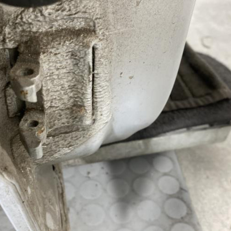 Porte arriere droit RENAULT CLIO 2 Photo n°6