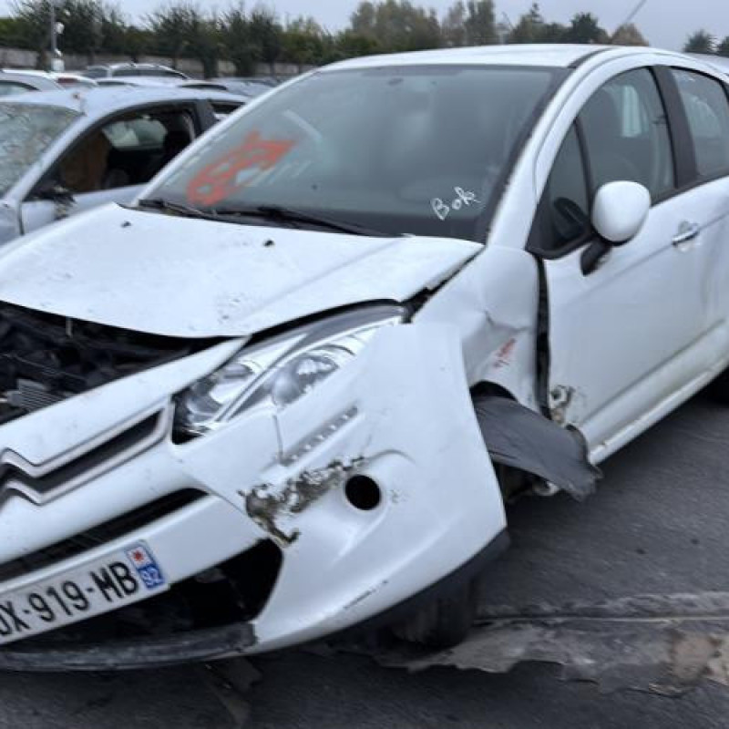 Pare boue arriere droit CITROEN C3 2 Photo n°3