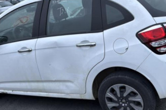 Pare boue arriere droit CITROEN C3 2