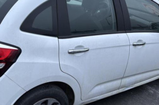 Pare boue arriere droit CITROEN C3 2