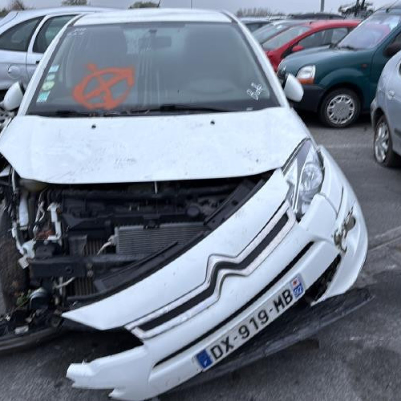 Pare boue arriere droit CITROEN C3 2 Photo n°10