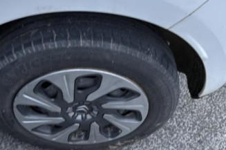 Pare boue arriere droit CITROEN C3 2
