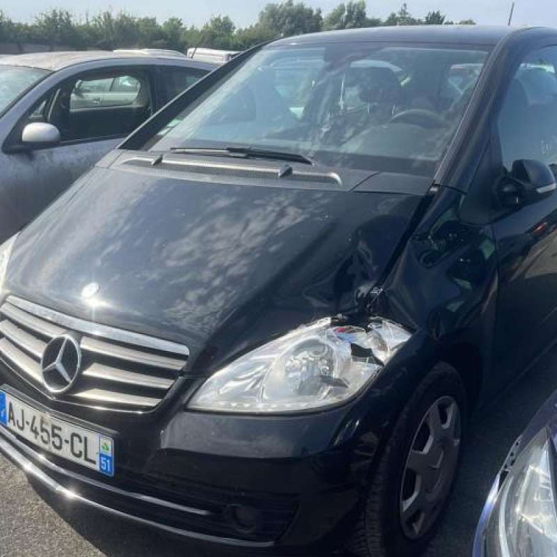 Feu arriere principal gauche (feux) MERCEDES CLASSE A 169 Photo n°11
